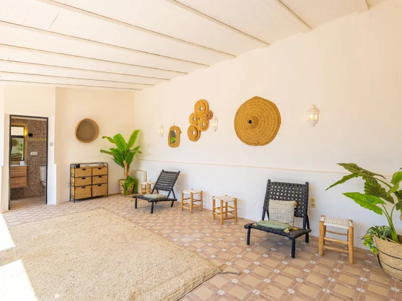 Luxurious Cortijo with Endless Potential in the Heart of Andalusia