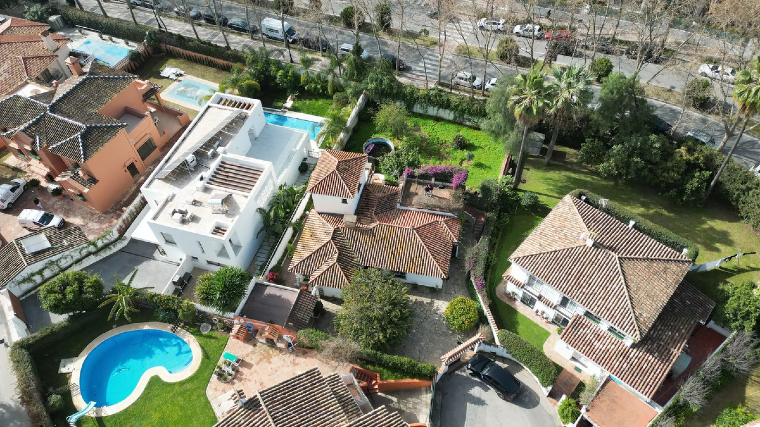 PLOT WITH PROJECT AND BUILDING PERMIT READY TO BUILD ON MARBELLA'S GOLDEN MILE