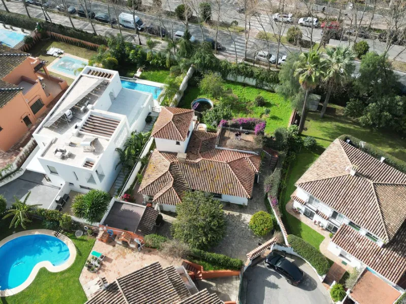 PLOT WITH PROJECT AND BUILDING PERMIT READY TO BUILD ON MARBELLA'S GOLDEN MILE
