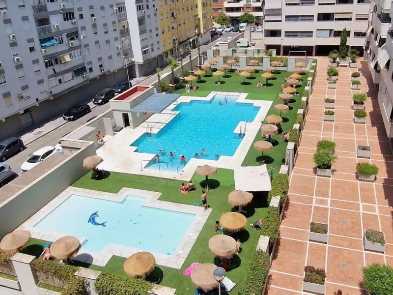 Middle Floor Apartment, Pacífico, Málaga Ciudad.