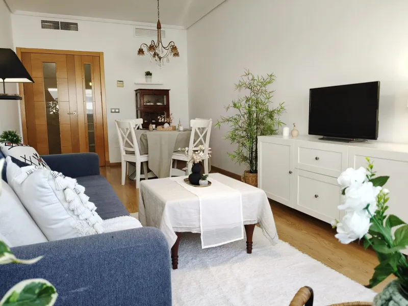 Middle Floor Apartment, Pacífico, Málaga Ciudad.