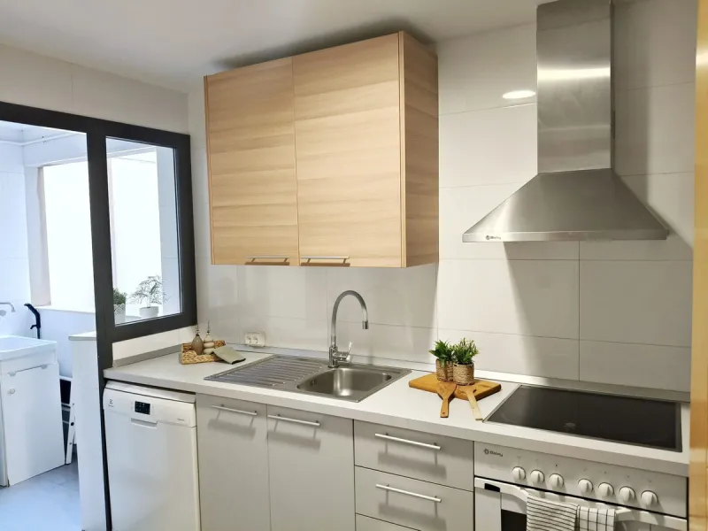 Middle Floor Apartment, Pacífico, Málaga Ciudad.