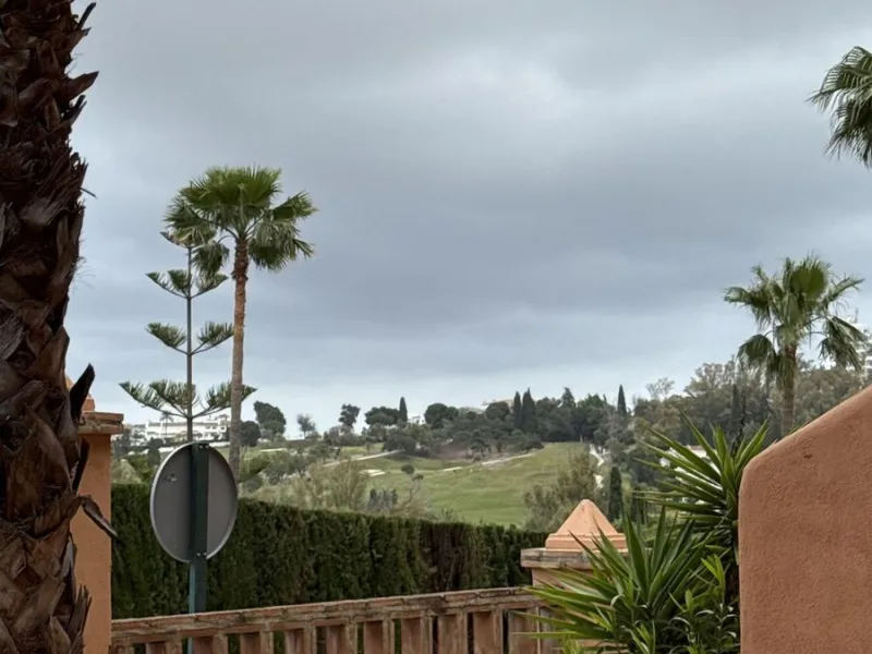 Ideal for golf lovers and investors