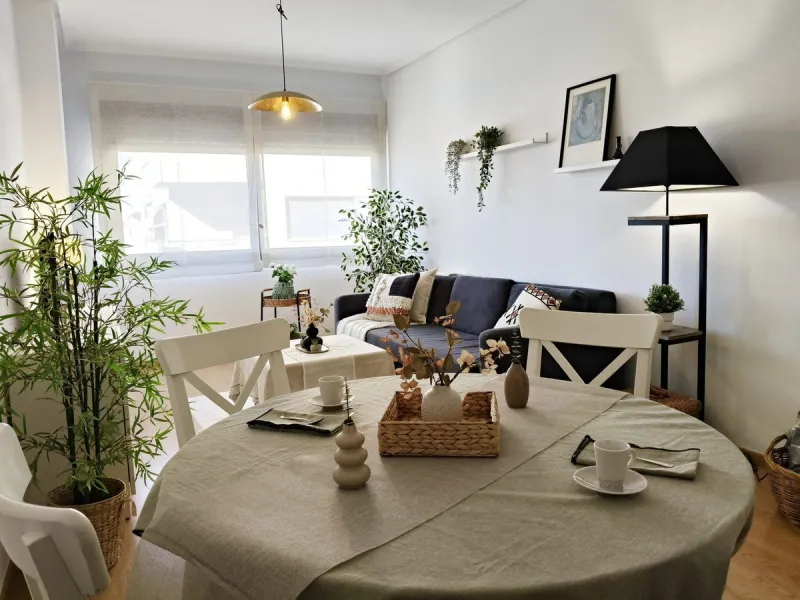 Middle Floor Apartment, Pacífico, Málaga Ciudad.
