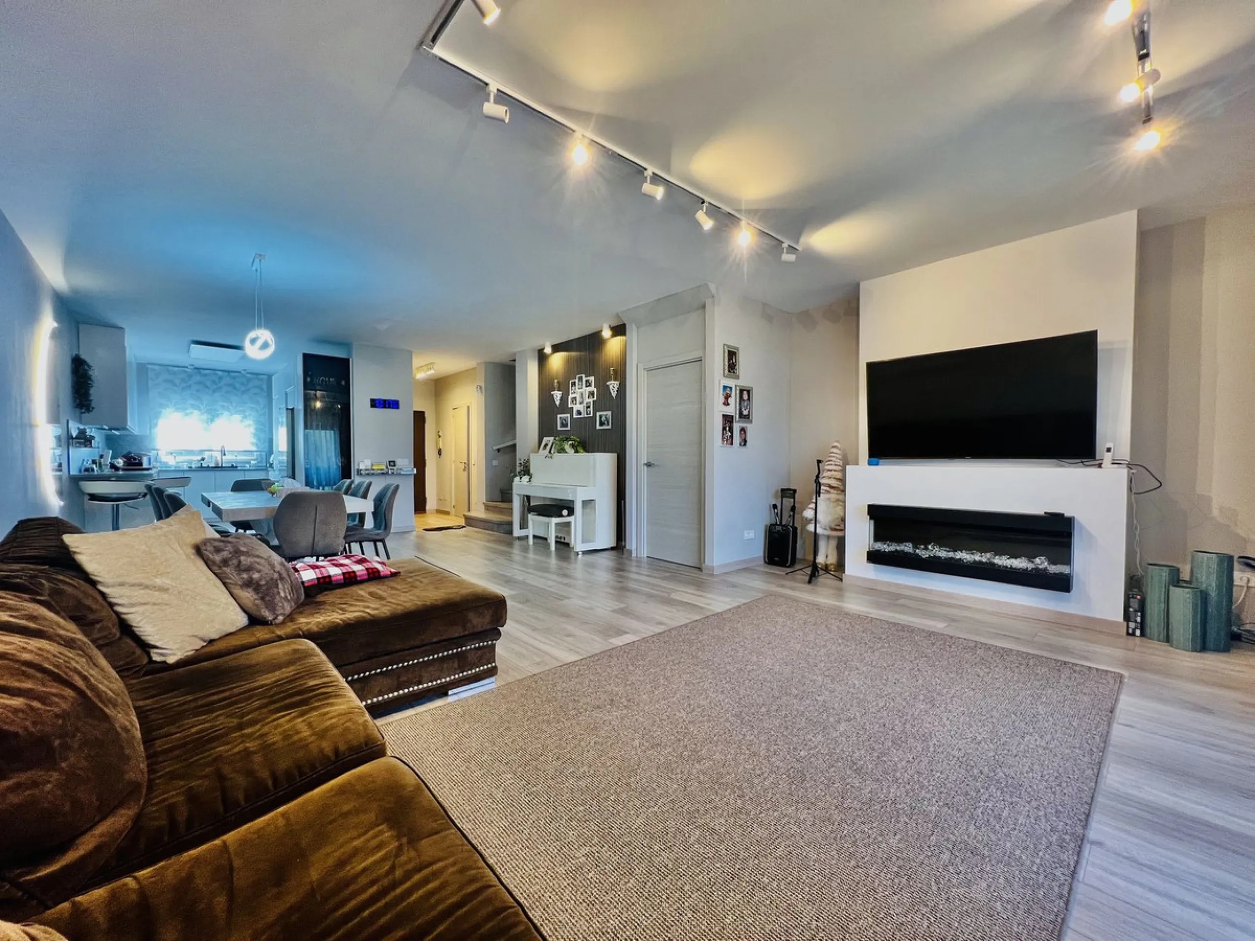 FULLY RENOVATED TOWNHOUSE IN ATALAYA – READY TO MOVE IN