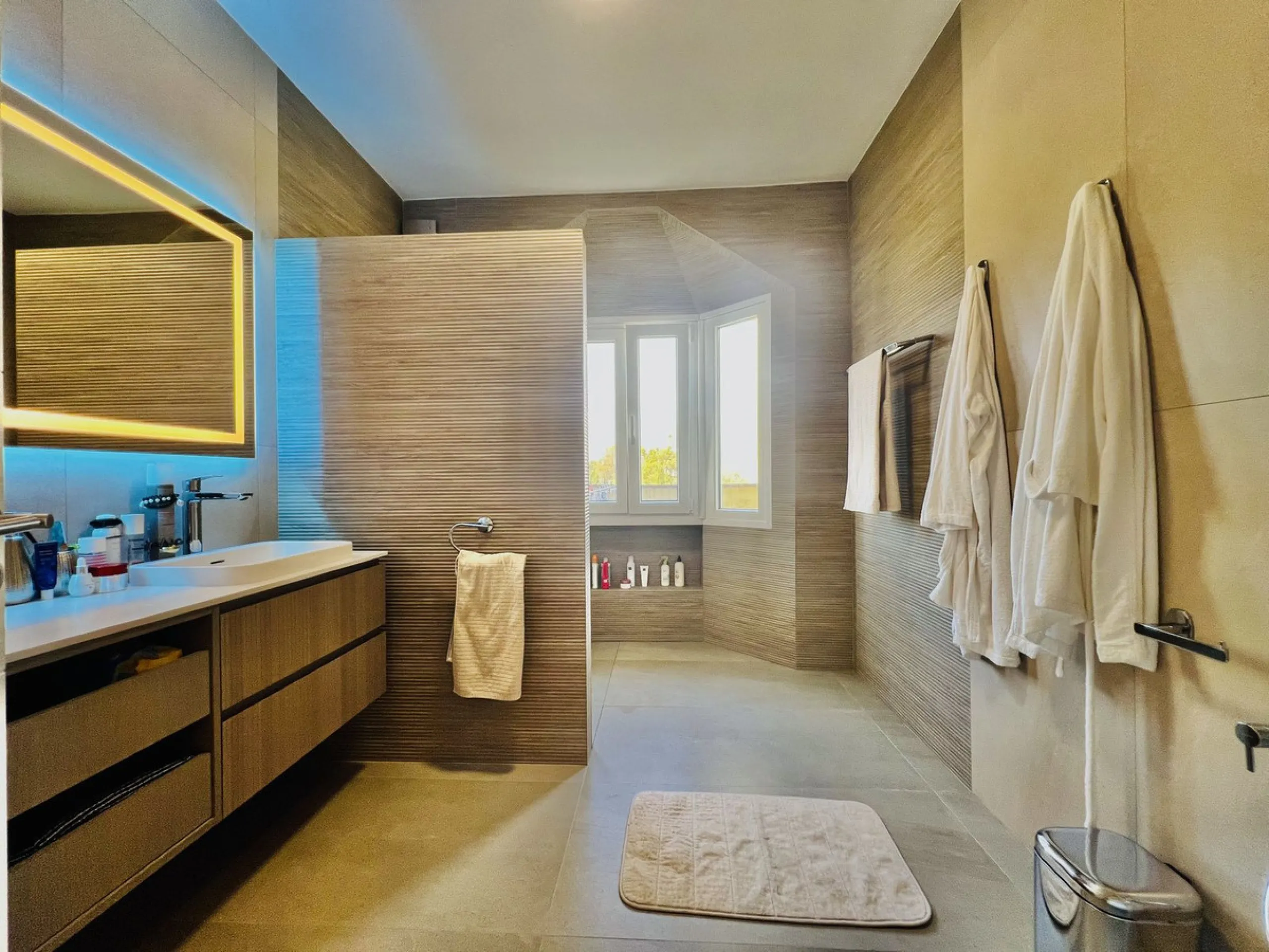 FULLY RENOVATED TOWNHOUSE IN ATALAYA – READY TO MOVE IN