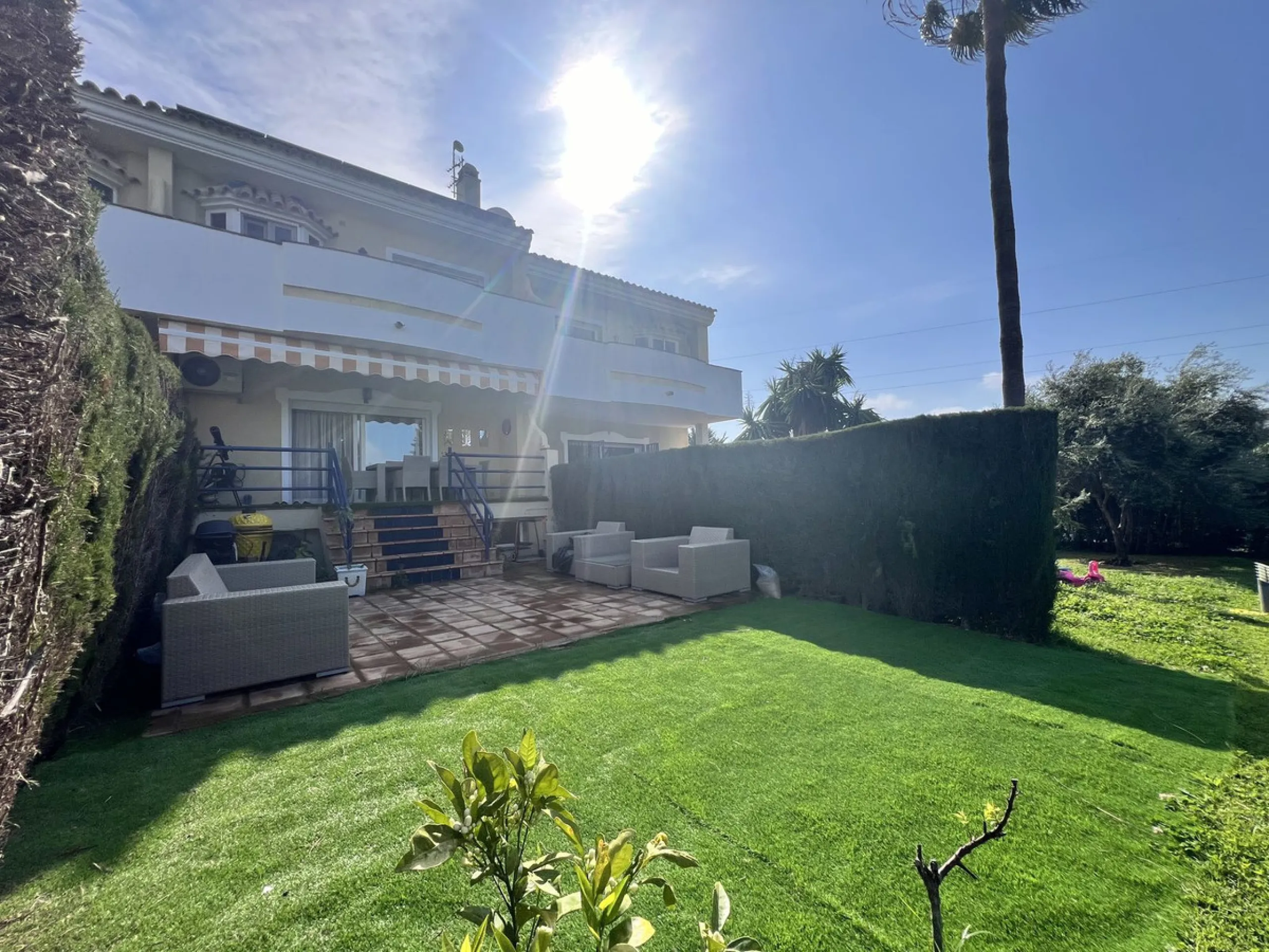 FULLY RENOVATED TOWNHOUSE IN ATALAYA – READY TO MOVE IN