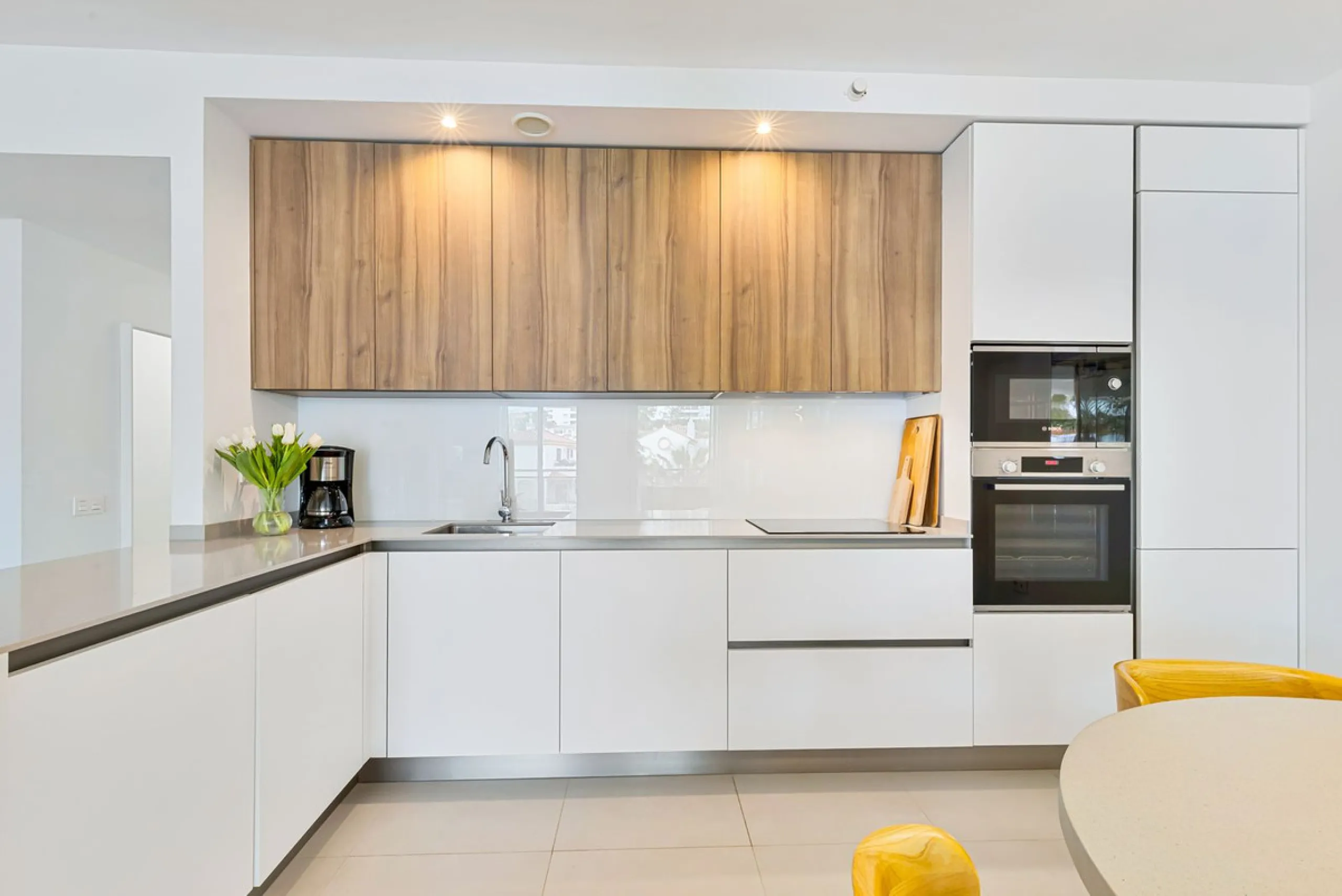Beautifully Furnished Apartment with Private Garden