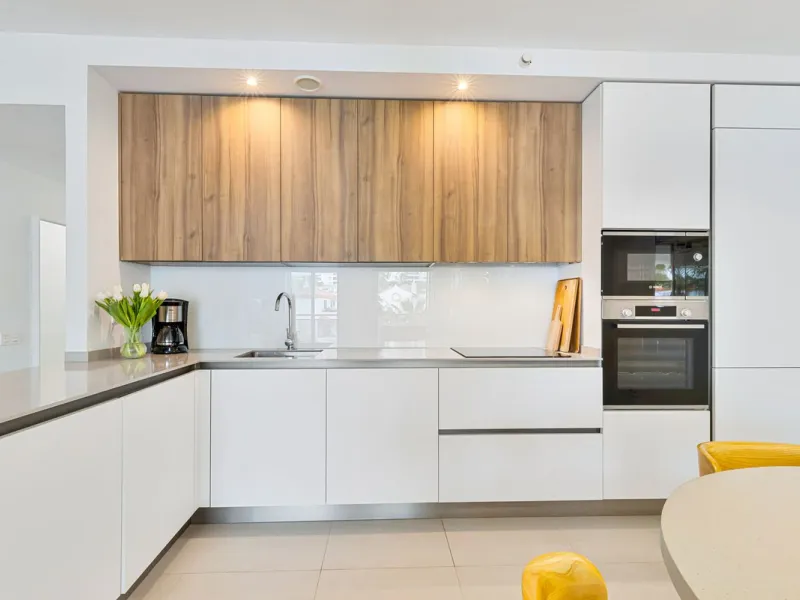 Beautifully Furnished Apartment with Private Garden