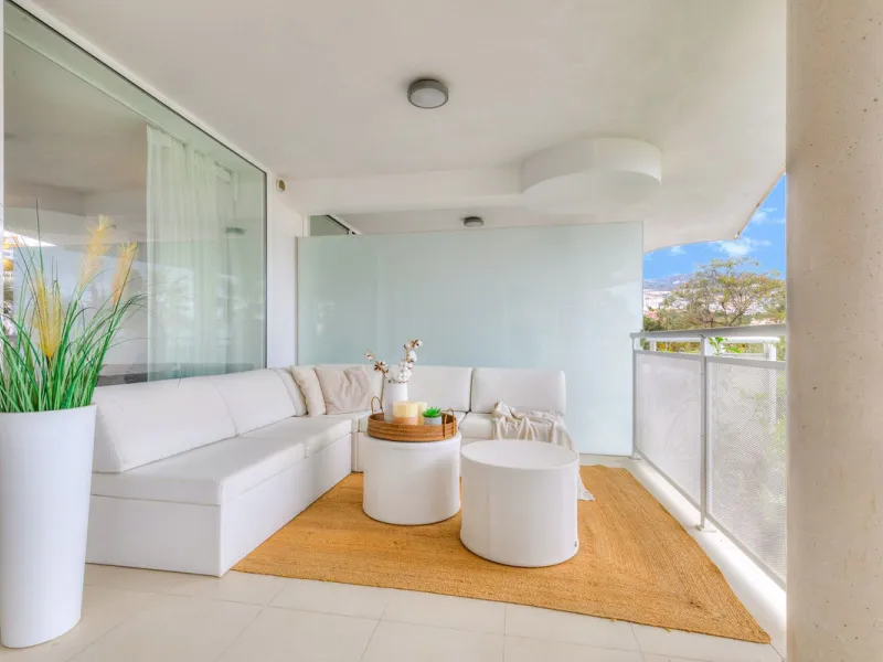Beautifully Furnished Apartment with Private Garden