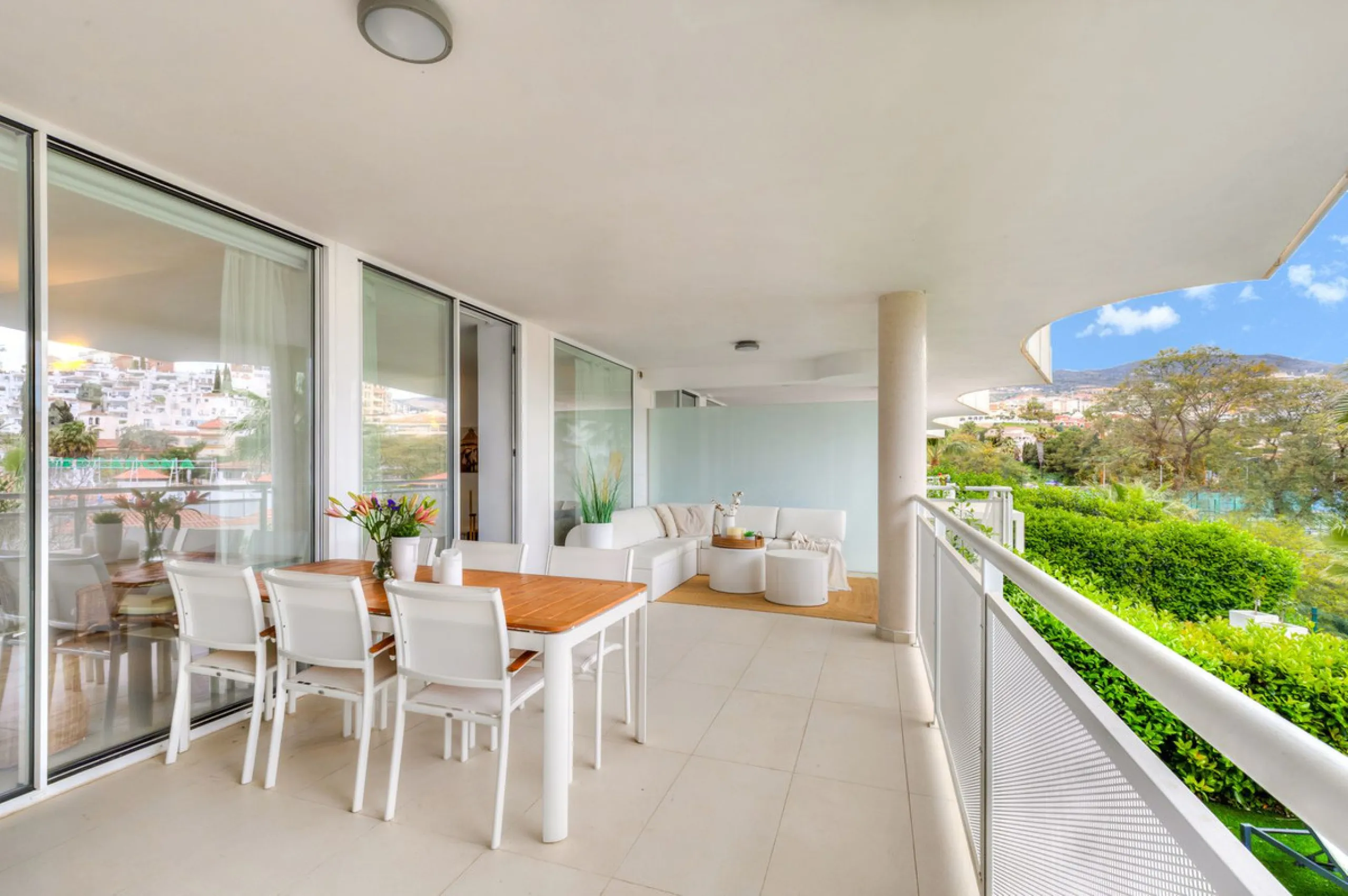 Beautifully Furnished Apartment with Private Garden
