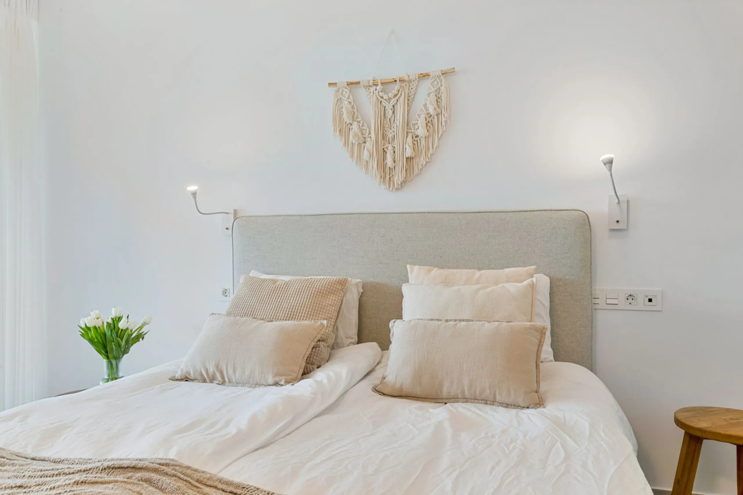 Beautifully Furnished Apartment with Private Garden