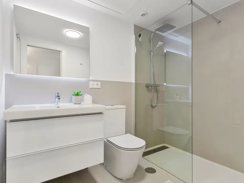 Beautifully Furnished Apartment with Private Garden