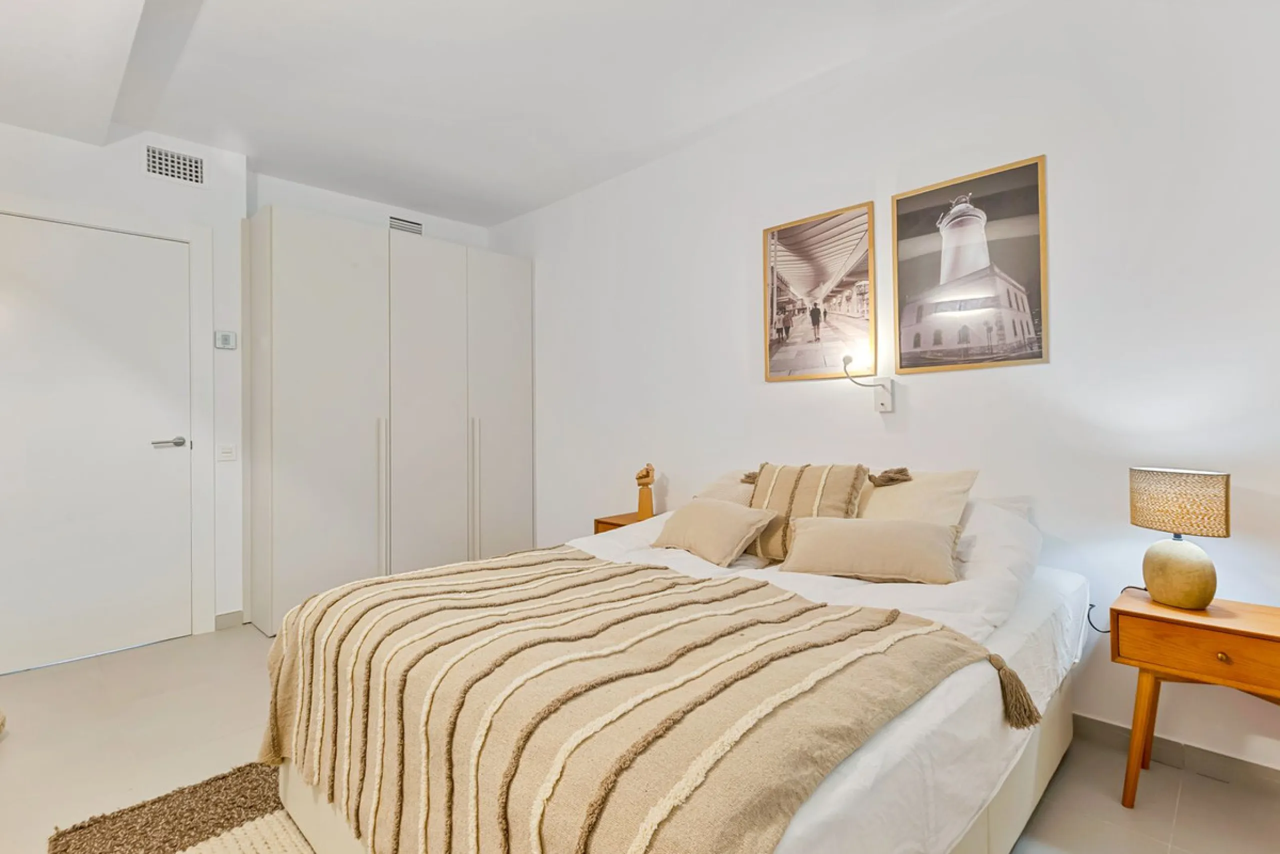 Beautifully Furnished Apartment with Private Garden