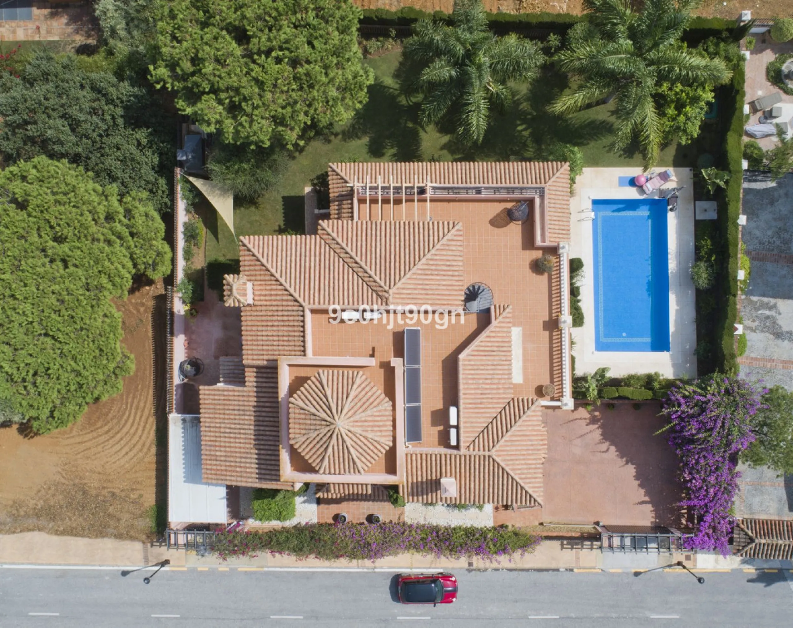Elegant 3-Level Villa in Elviria, Marbella – Light, Space & Versatility!