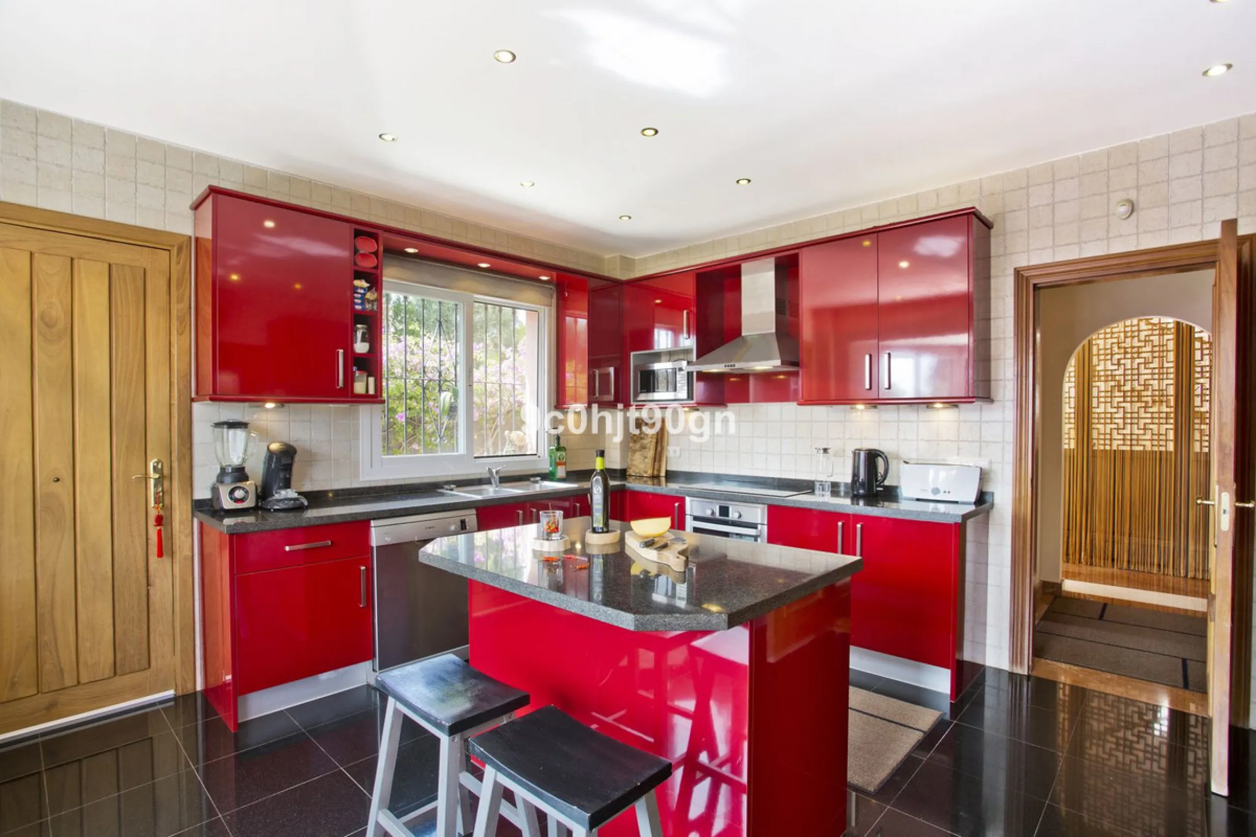 Elegant 3-Level Villa in Elviria, Marbella – Light, Space & Versatility!