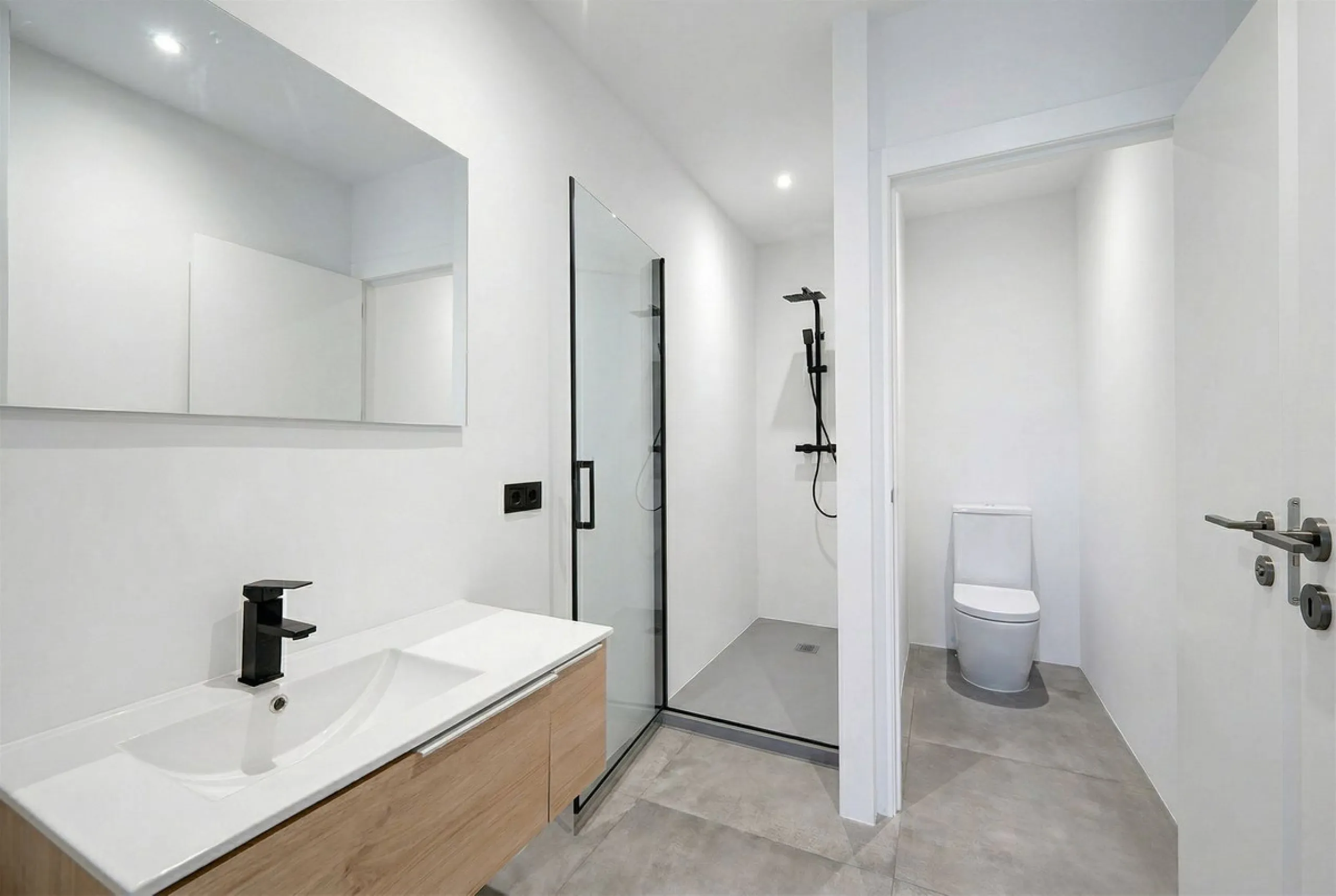 House - Detached Villa в продаже в Istán, Málaga. В доме 4 спален и 7 ванных комнат. Площадь дома 339 м². Площадь участка 410 м²