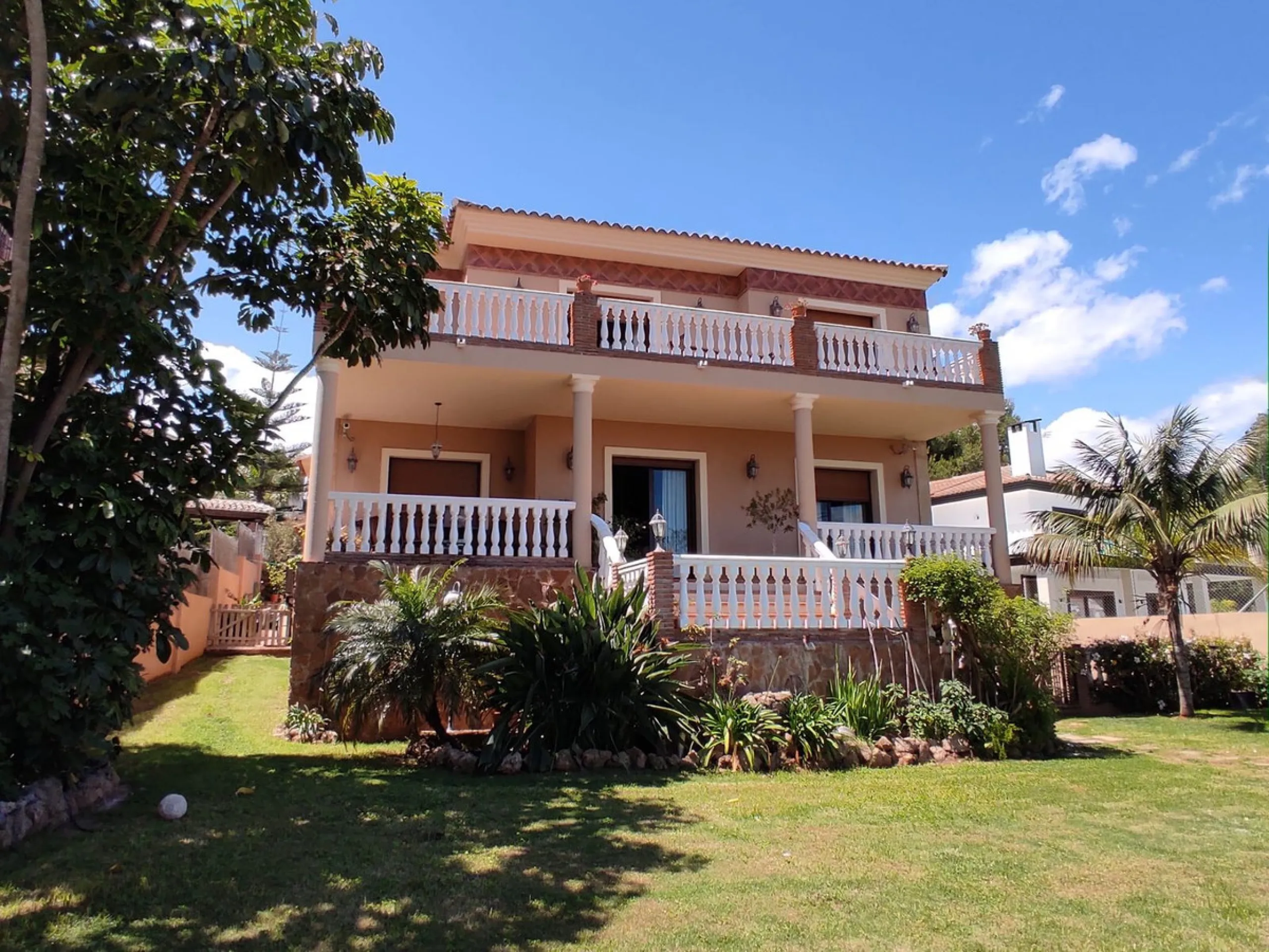 Exceptional Villa in the Most Prestigious Area of La Sierrezuela