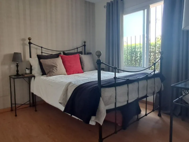 Stunning 6-bedroom, 6-bathroom detached villa located in a secure, gated community just a 10-minute walk from the beach and moments from the heart of Marbella.