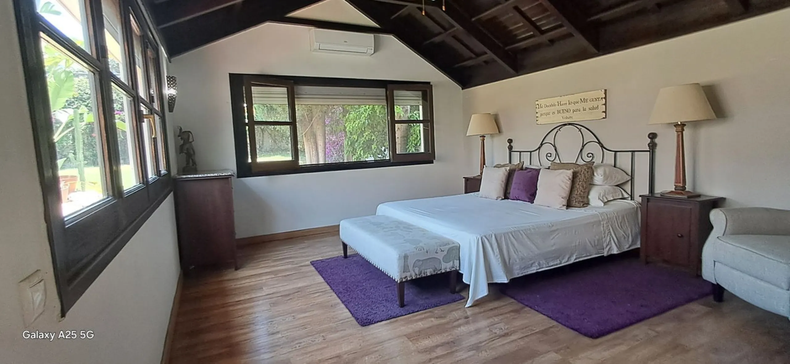 Stunning 6-bedroom, 6-bathroom detached villa located in a secure, gated community just a 10-minute walk from the beach and moments from the heart of Marbella.