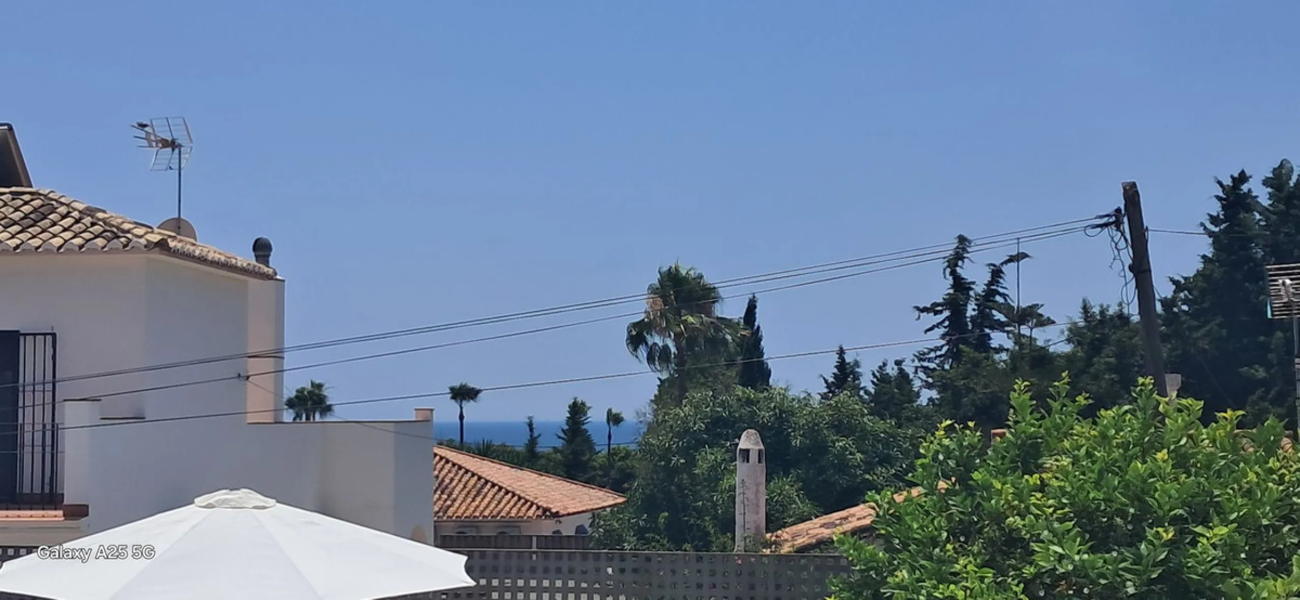 Stunning 6-bedroom, 6-bathroom detached villa located in a secure, gated community just a 10-minute walk from the beach and moments from the heart of Marbella.