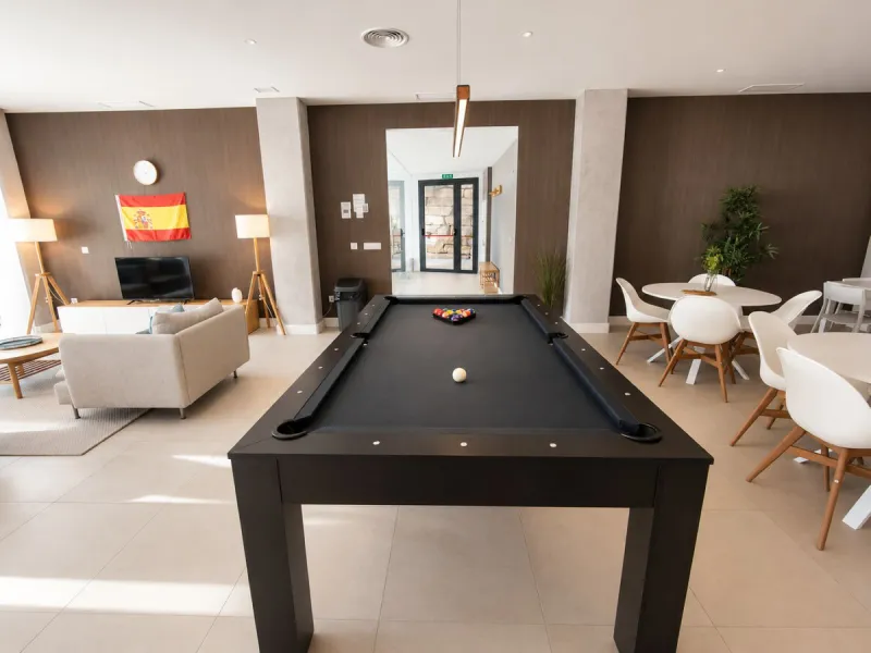 Fantastic opportunity!! Stunning new build apartment with sea views!
