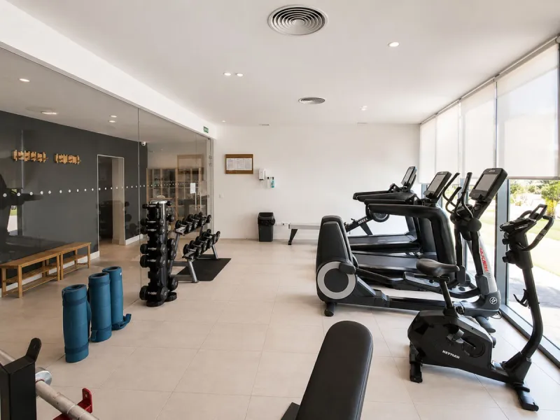 Fantastic opportunity!! Stunning new build apartment with sea views!