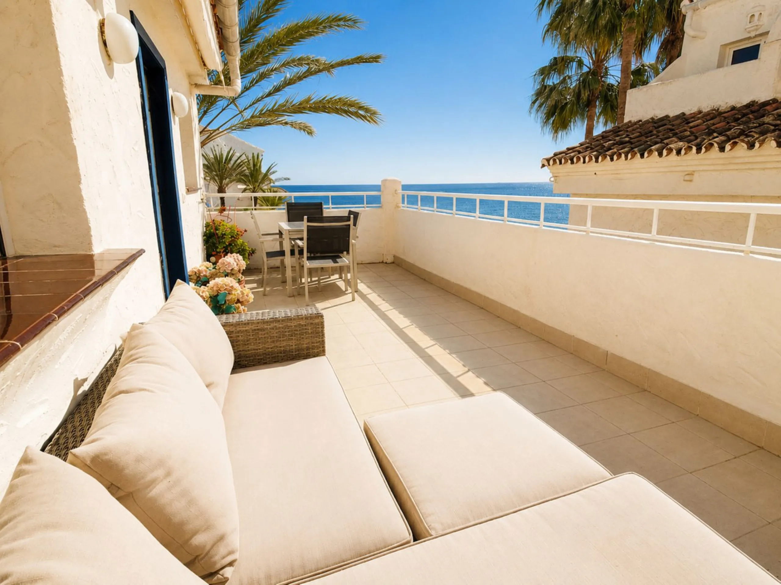 Fantastic opportunity to own a beachfront 3 bedroom penthouse!