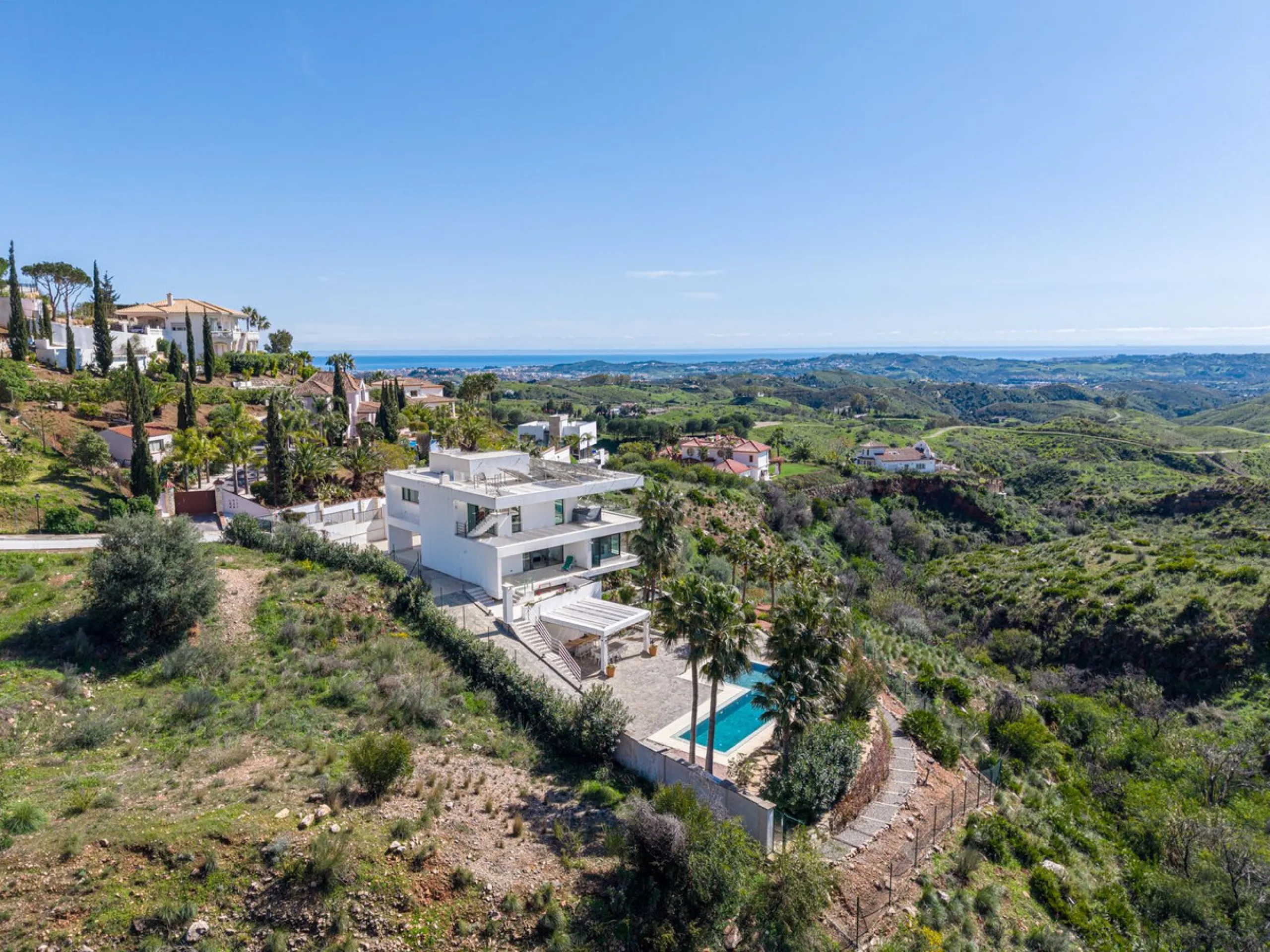 Detached Villa in Prestigious Valtocado, Mijas – with Panoramic Views of the Mountains and the Mediterranean