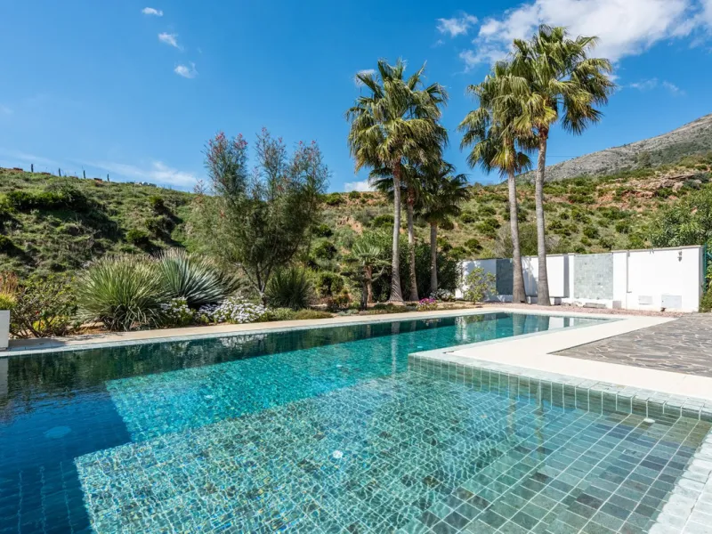 Detached Villa in Prestigious Valtocado, Mijas – with Panoramic Views of the Mountains and the Mediterranean