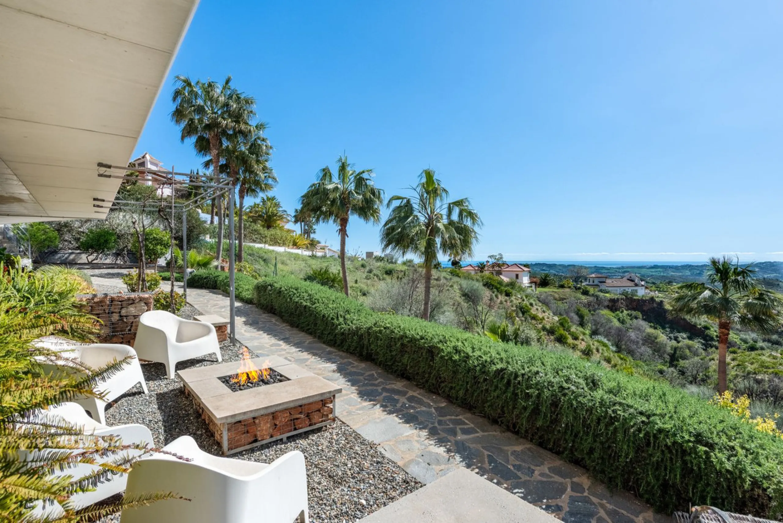 Detached Villa in Prestigious Valtocado, Mijas – with Panoramic Views of the Mountains and the Mediterranean