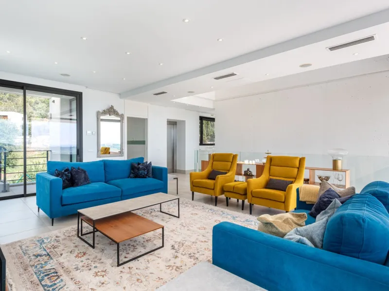 Detached Villa in Prestigious Valtocado, Mijas – with Panoramic Views of the Mountains and the Mediterranean