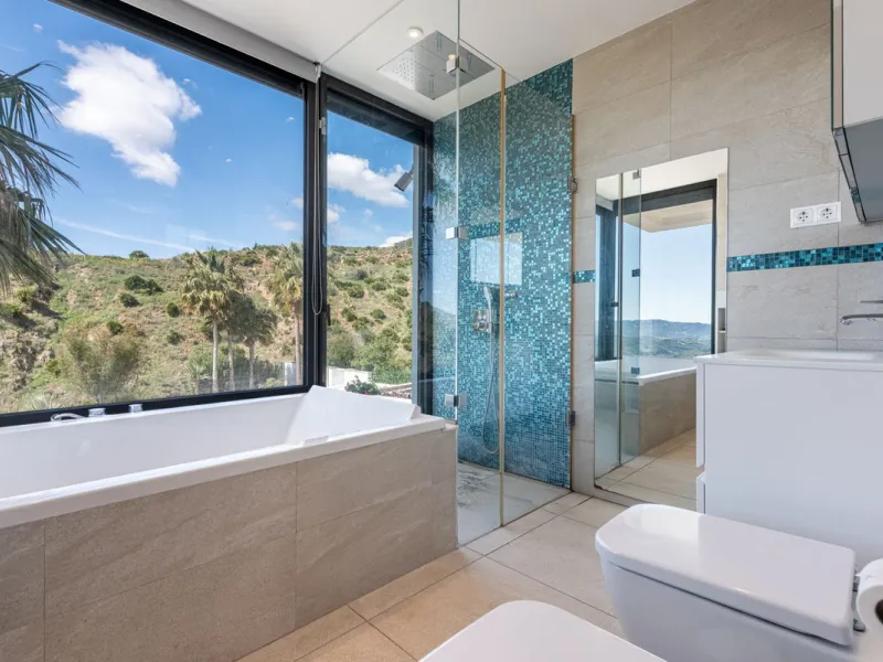 Detached Villa in Prestigious Valtocado, Mijas – with Panoramic Views of the Mountains and the Mediterranean