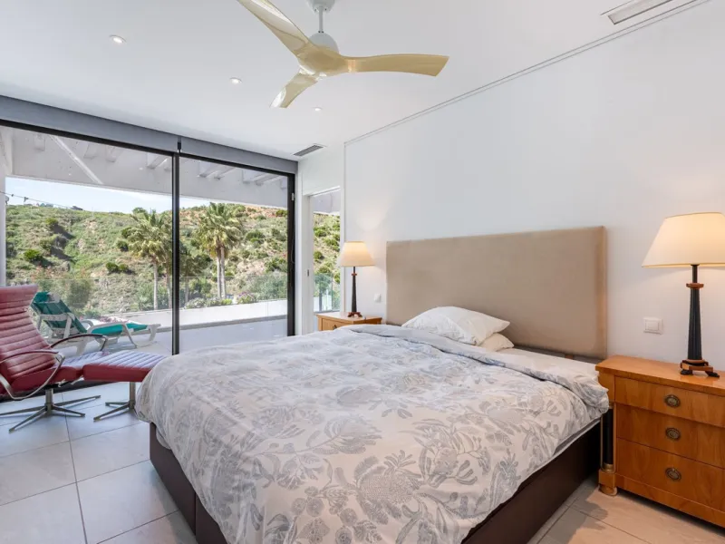 Detached Villa in Prestigious Valtocado, Mijas – with Panoramic Views of the Mountains and the Mediterranean