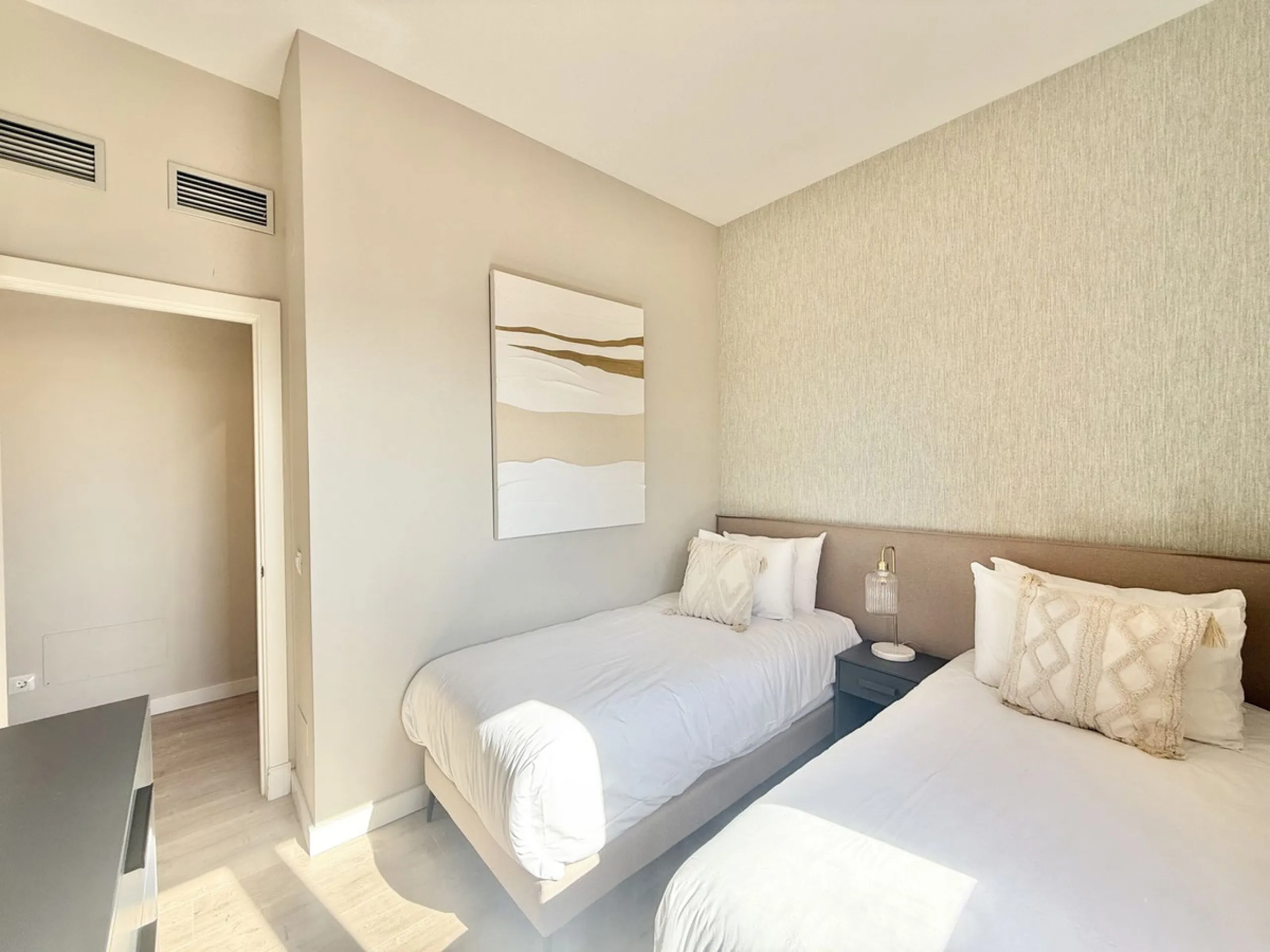 This is an ideal opportunity for those seeking a holiday retreat with resort benefits (such as concierge, cleaning services and discounted golf fares) with up to 60 days a year flexible personal usage and easy rental management for the rest of the year.