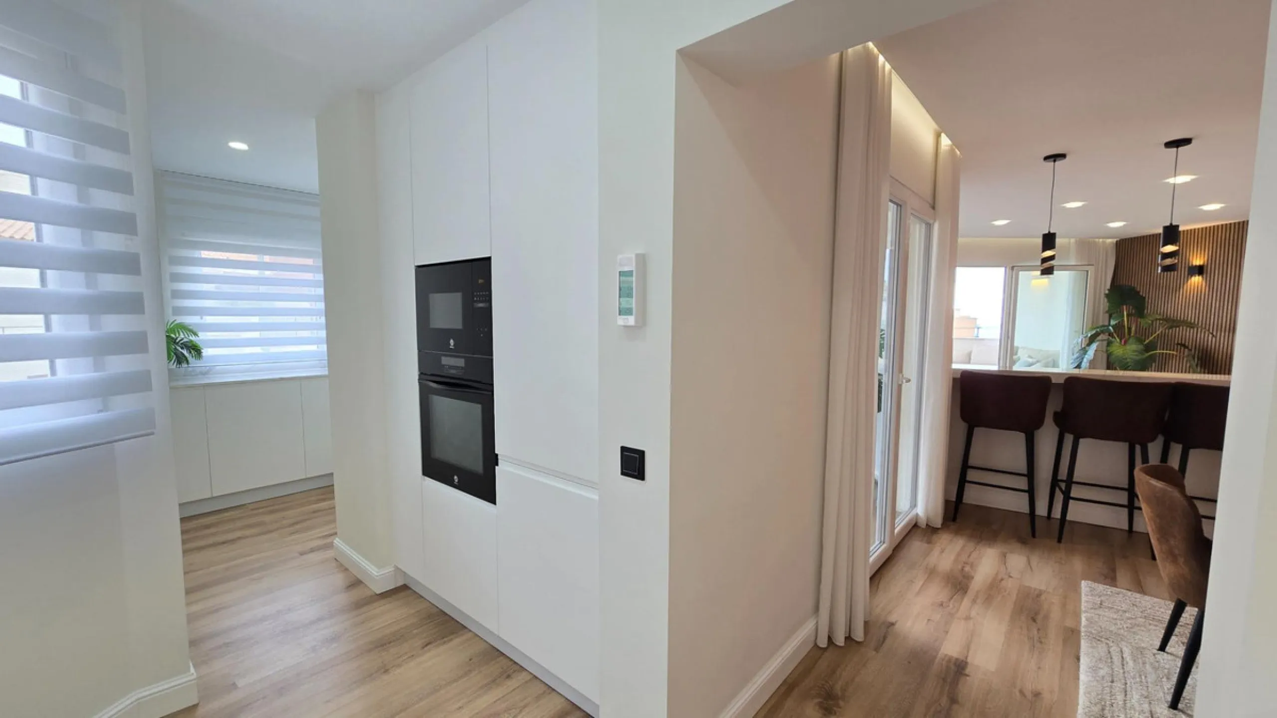 This 170 m2 apartment in Benalmádena Costa is more than just a home; it's the place where you'll want to build your best memories.
