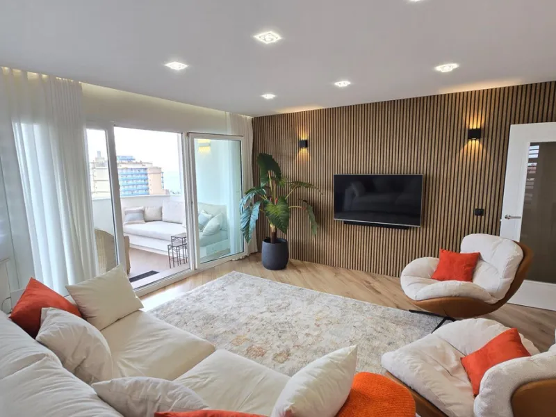 This 170 m2 apartment in Benalmádena Costa is more than just a home; it's the place where you'll want to build your best memories.
