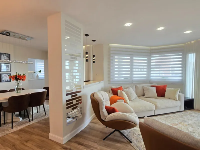 This 170 m2 apartment in Benalmádena Costa is more than just a home; it's the place where you'll want to build your best memories.