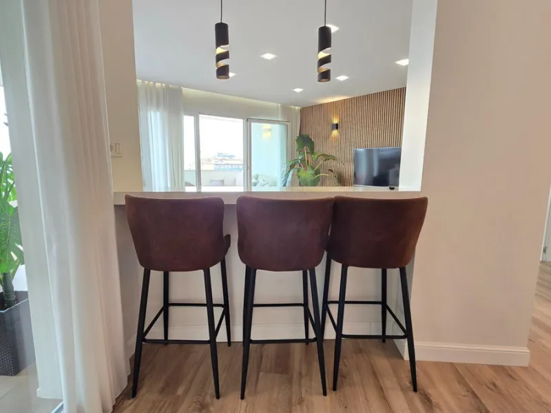 This 170 m2 apartment in Benalmádena Costa is more than just a home; it's the place where you'll want to build your best memories.