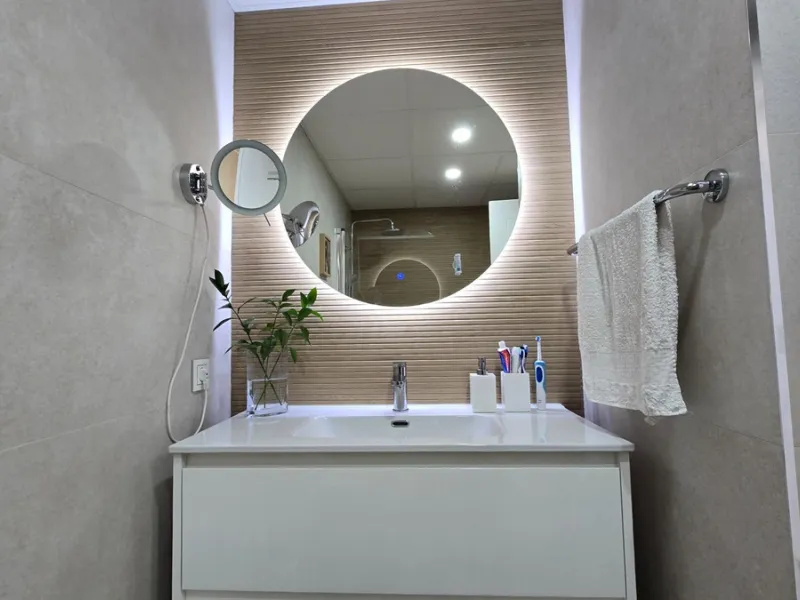 This 170 m2 apartment in Benalmádena Costa is more than just a home; it's the place where you'll want to build your best memories.