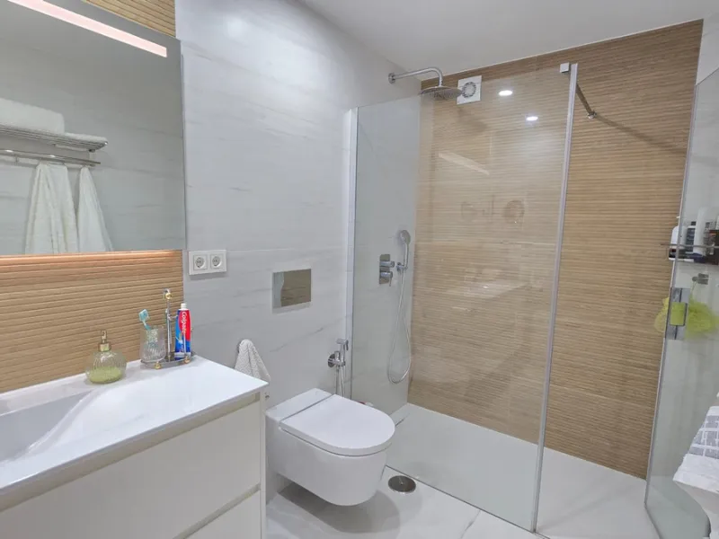 This 170 m2 apartment in Benalmádena Costa is more than just a home; it's the place where you'll want to build your best memories.