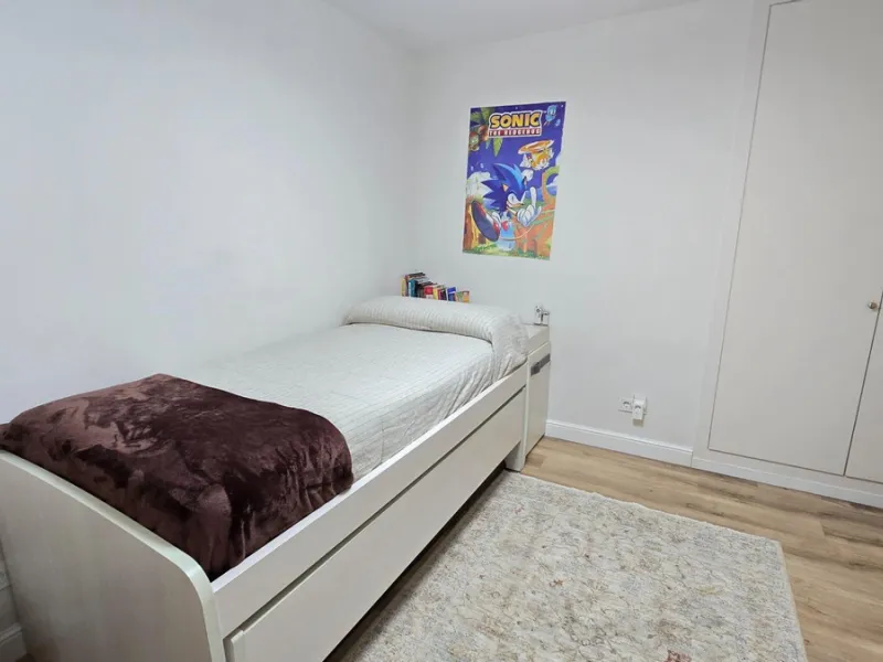 This 170 m2 apartment in Benalmádena Costa is more than just a home; it's the place where you'll want to build your best memories.