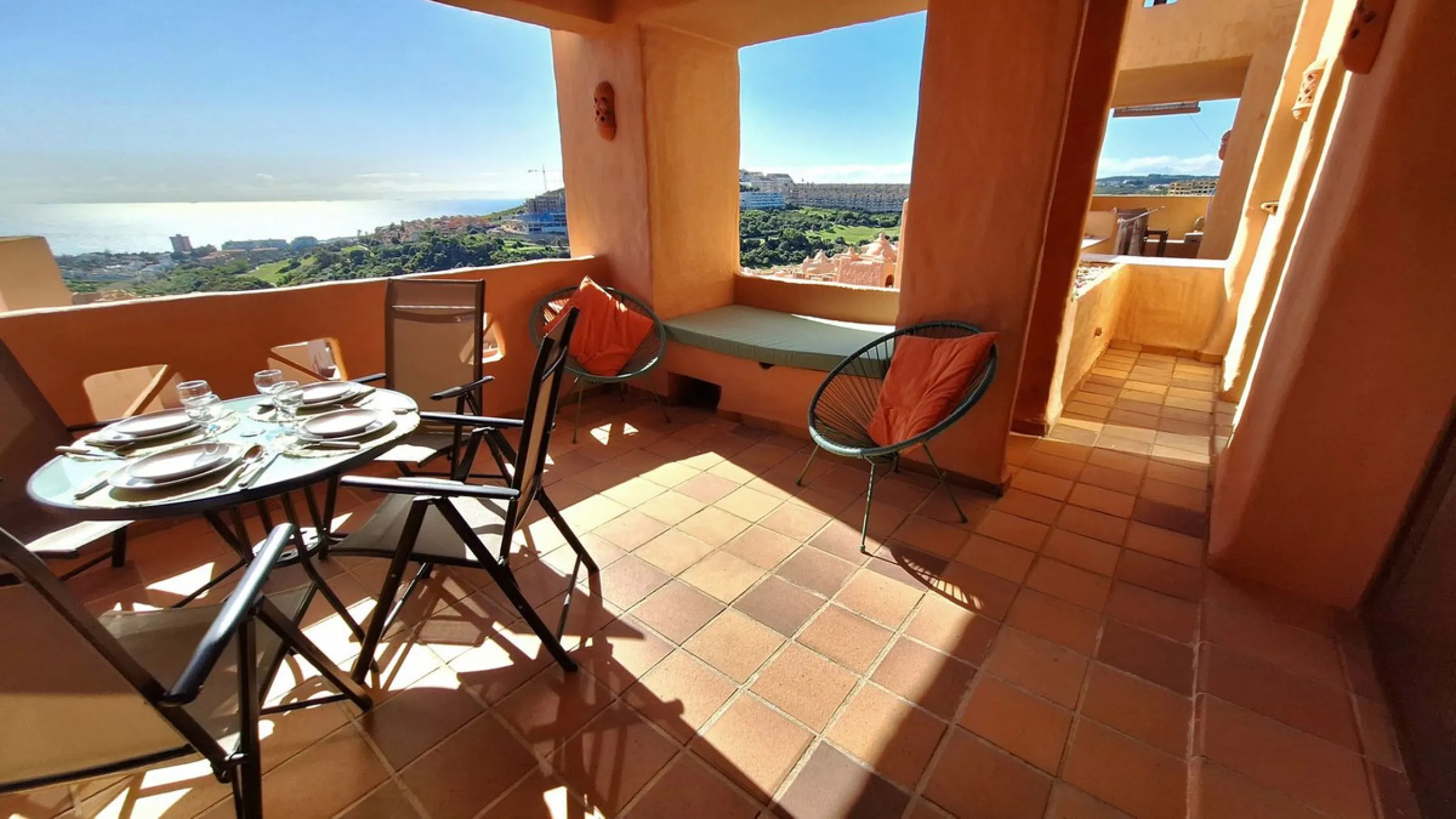 Middle Floor Apartment, La Duquesa, Costa del Sol.