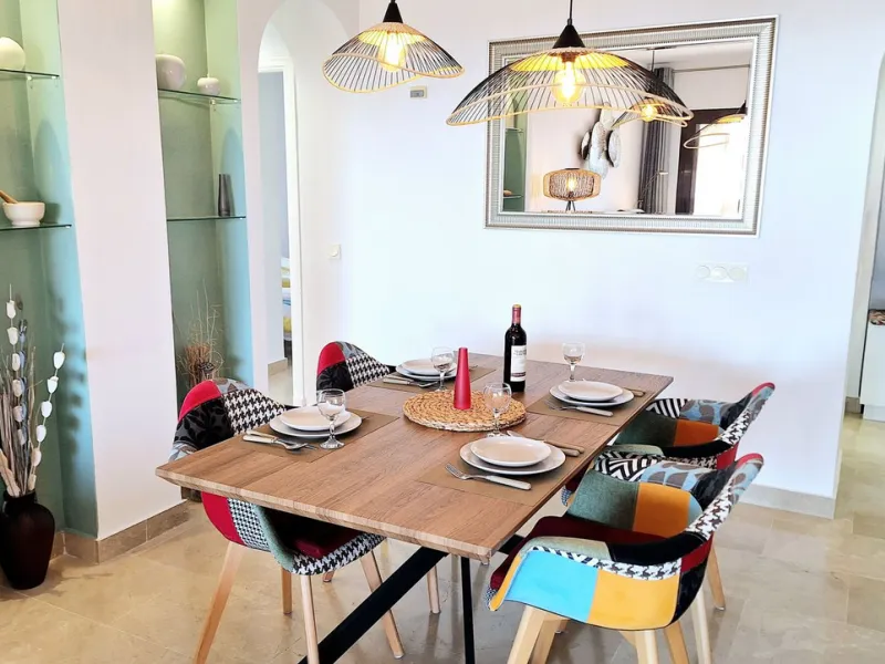 Middle Floor Apartment, La Duquesa, Costa del Sol.