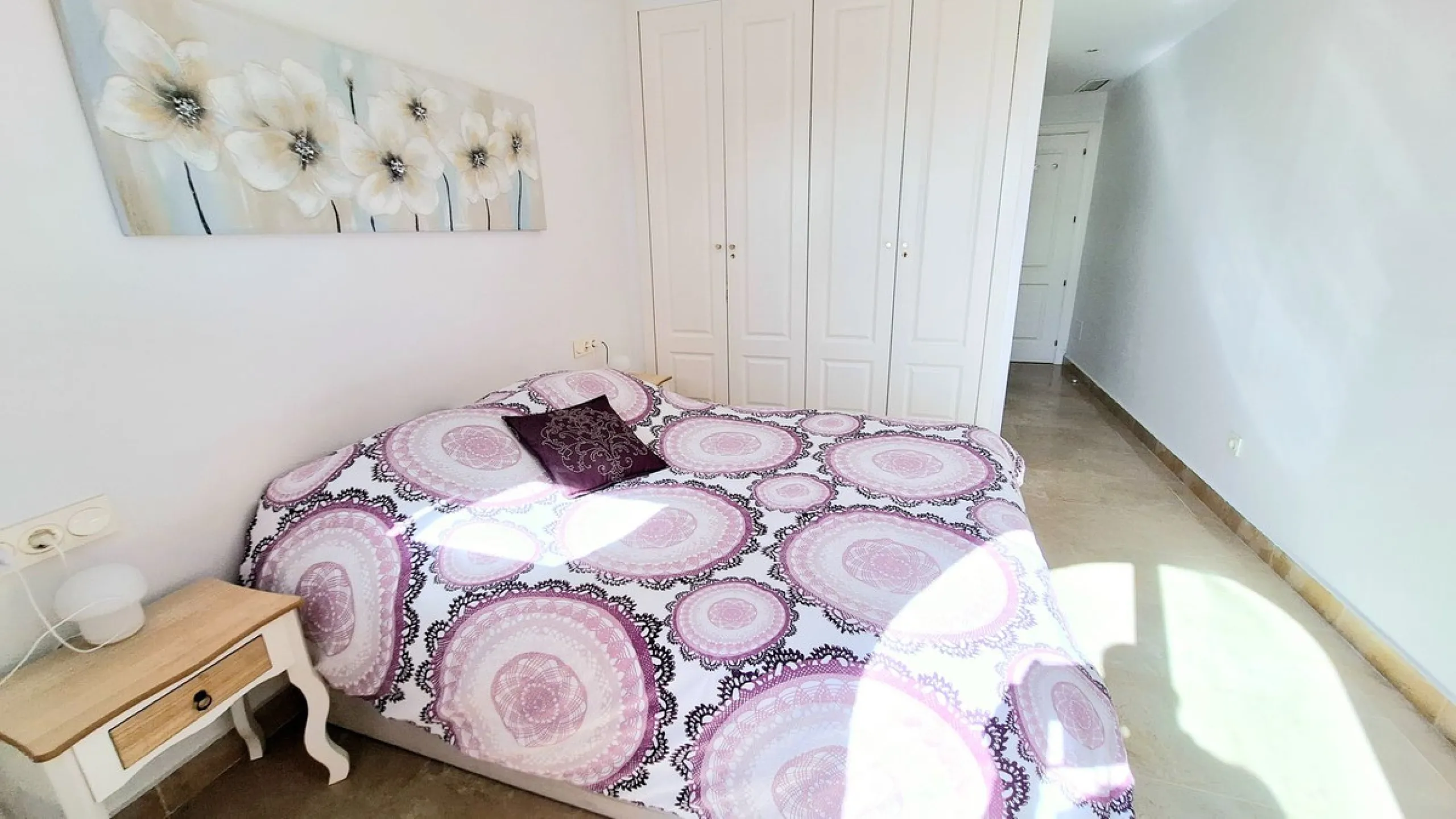 Middle Floor Apartment, La Duquesa, Costa del Sol.