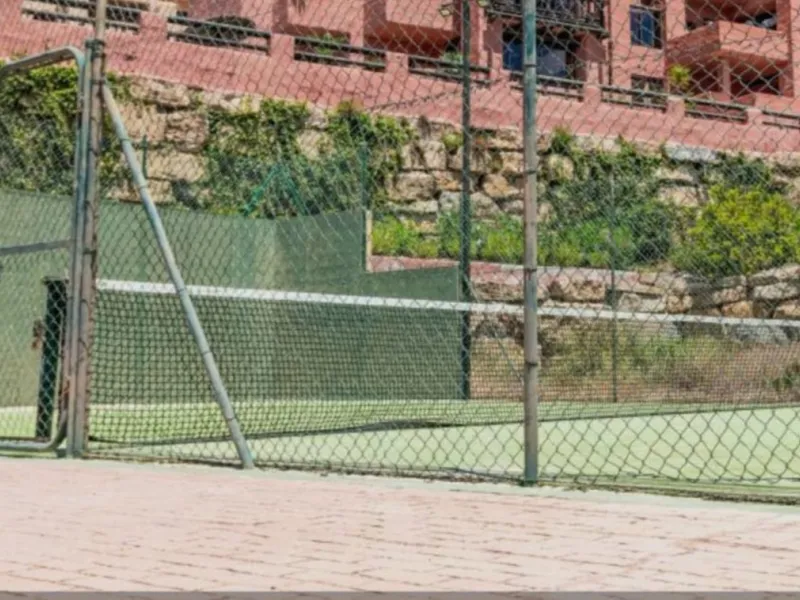 Middle Floor Apartment, La Duquesa, Costa del Sol.