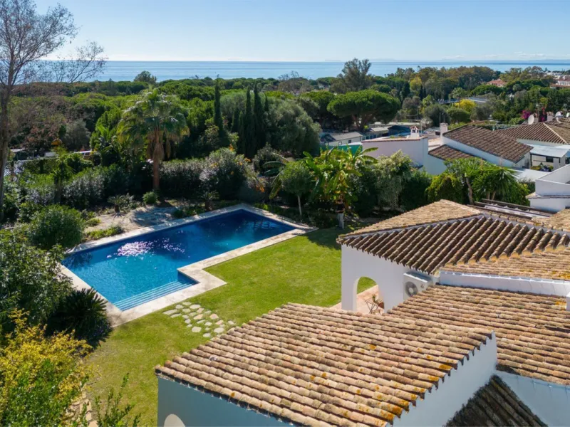 Cosy and authentic villa for sale!