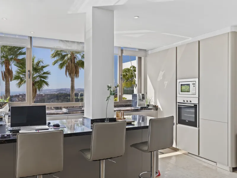 Set in an elevated position within the exclusive Finca Cortesin resort, this exceptional 2 bedroom, 2 bathroom ground-floor apartment epitomises contemporary luxury and refined Mediterranean living.