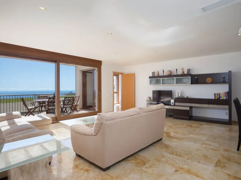 Apartment for sale in Lomas de Los Monteros, Marbella.
