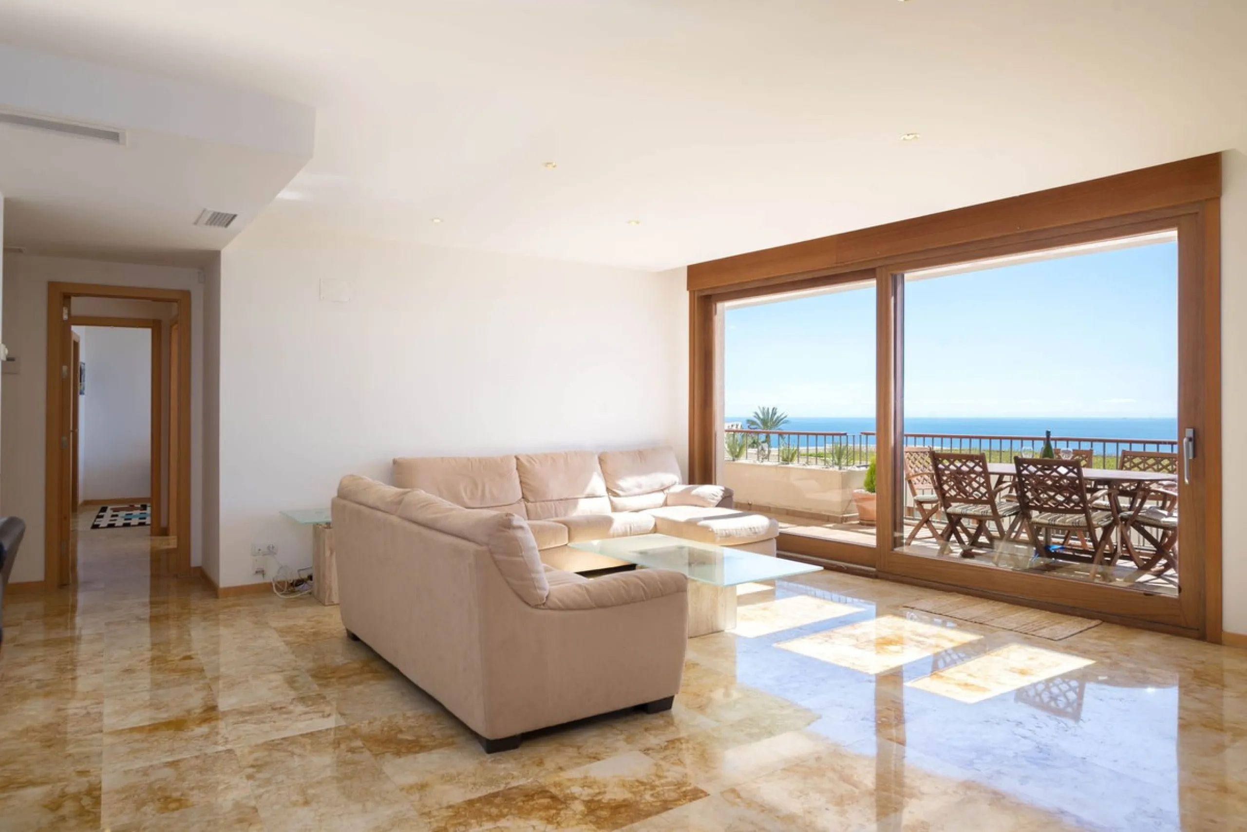 Apartment for sale in Lomas de Los Monteros, Marbella.